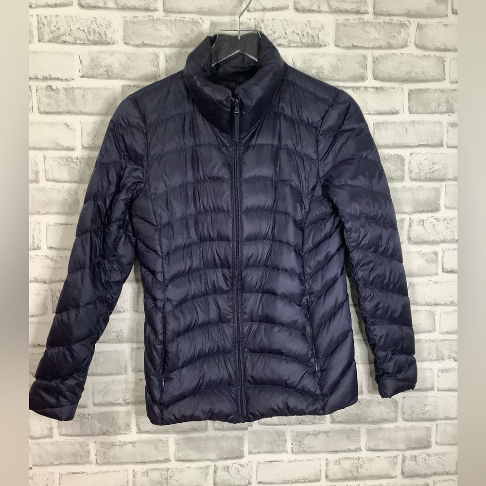 UNIKLO Navy Ultra Light Down Winter Jacket Size S (C003)